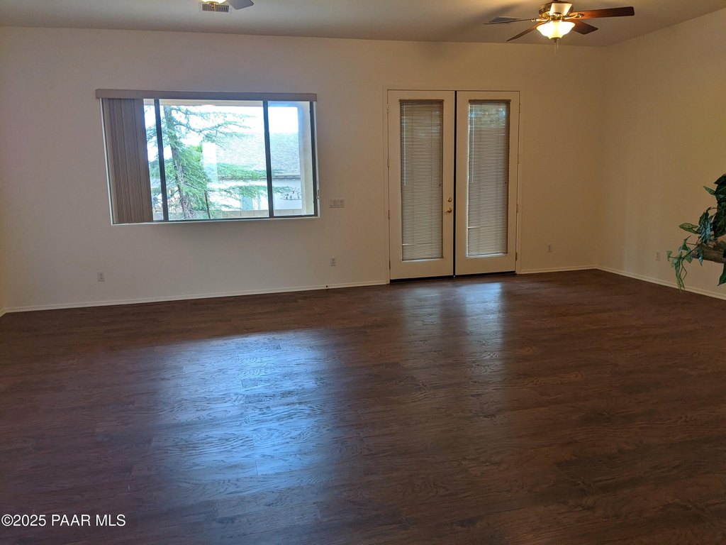 Prescott Valley, Arizona, 86314, United States, 3 Bedrooms Bedrooms, ,2 BathroomsBathrooms,Residential,Forsale,1968223