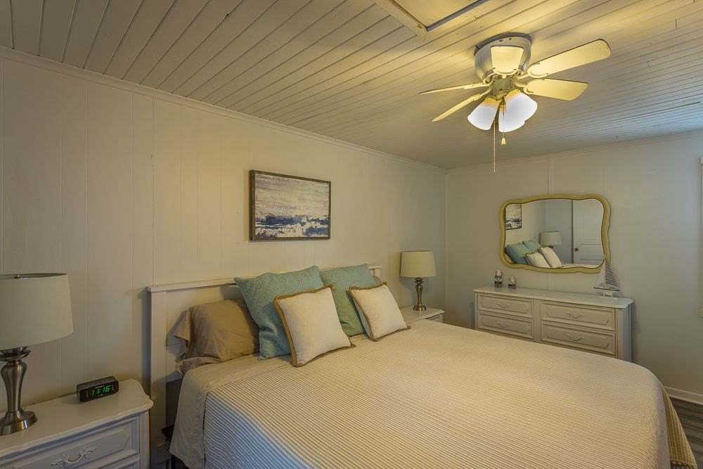 Carrabelle, Florida, 32322, United States, 4 Bedrooms Bedrooms, ,2 BathroomsBathrooms,Residential,Forsale,1926818