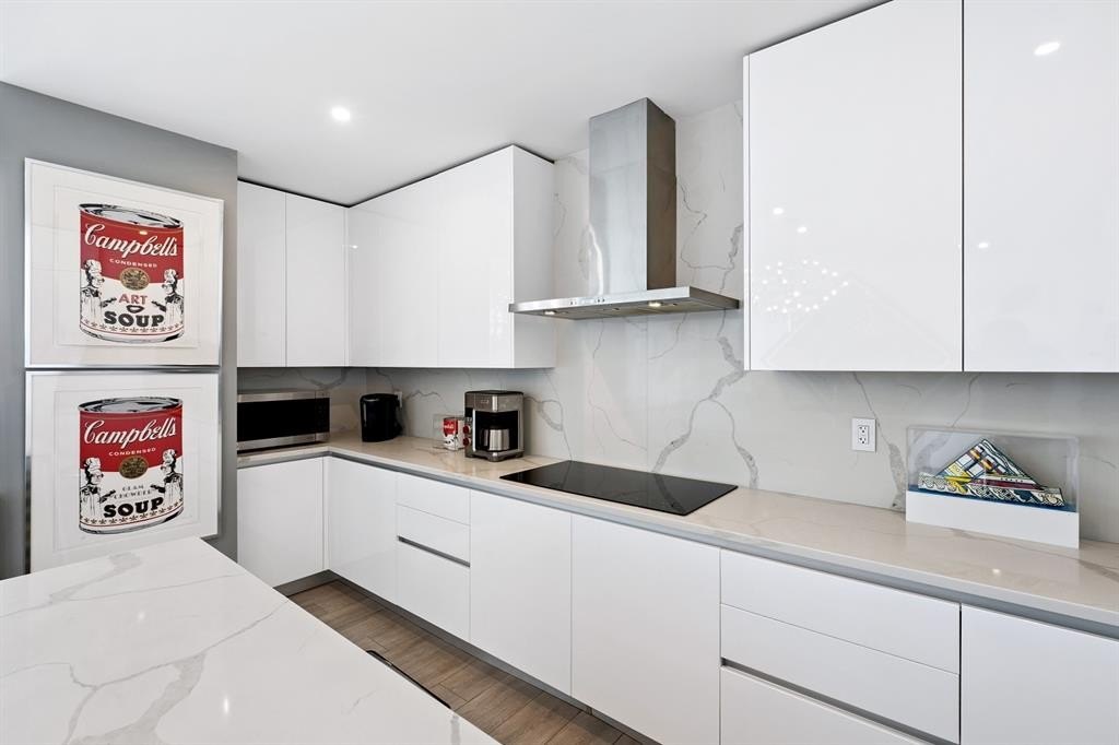 Fort Lauderdale, Florida, 33304, United States, 3 Bedrooms Bedrooms, ,3.5 BathroomsBathrooms,Residential,Forsale,1951902