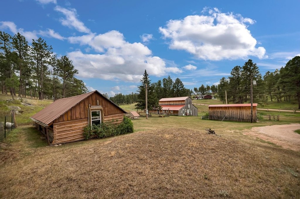 Custer, South Dakota, 57730, United States, 3 Bedrooms Bedrooms, ,2 BathroomsBathrooms,Residential,Forsale,1946253