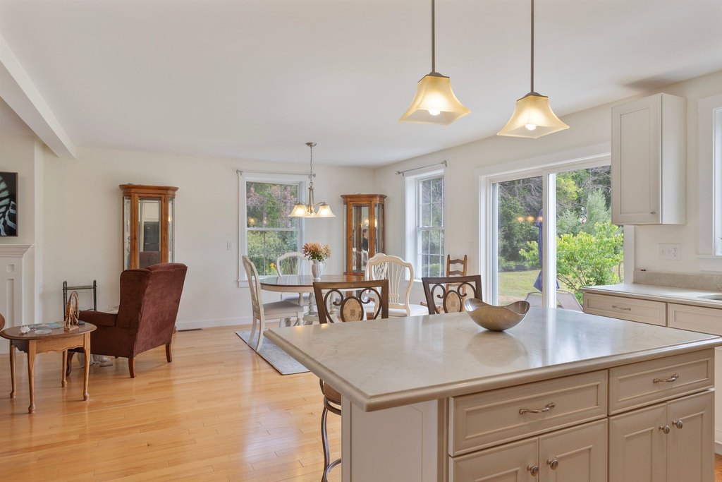 North Hampton, New Hampshire, 03862, United States, 3 Bedrooms Bedrooms, ,2.5 BathroomsBathrooms,Residential,Forsale,1952899