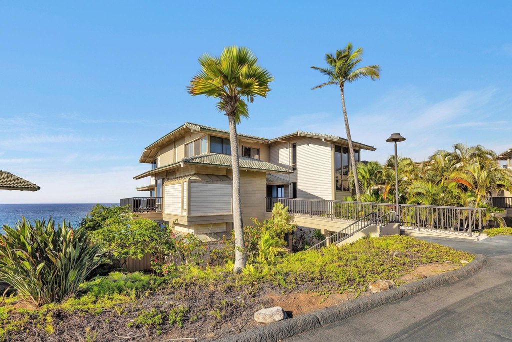 Lahaina, Hawaii, 96761, United States, 1 Bedroom Bedrooms, ,1.5 BathroomsBathrooms,Residential,Forsale,1990123