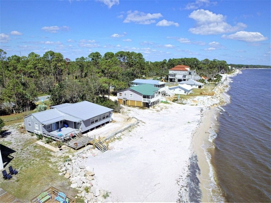 Carrabelle, Florida, 32322, United States, 4 Bedrooms Bedrooms, ,2 BathroomsBathrooms,Residential,Forsale,1926818