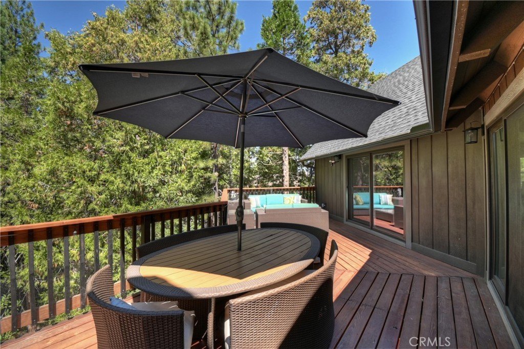 Lake Arrowhead, California, 92352, United States, 3 Bedrooms Bedrooms, ,2.5 BathroomsBathrooms,Residential,Forsale,1953307