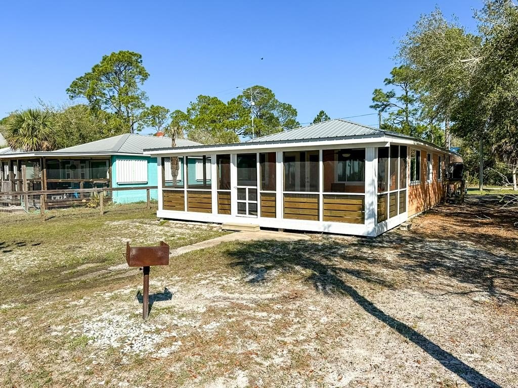 Carrabelle, Florida, 32322, United States, 2 Bedrooms Bedrooms, ,2 BathroomsBathrooms,Residential,Forsale,1968318