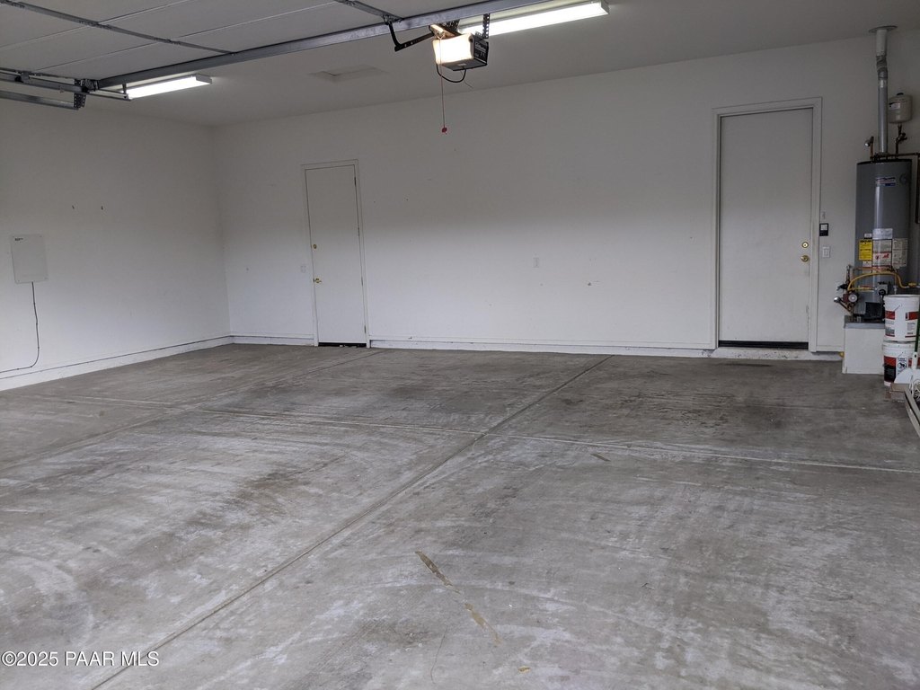 Prescott Valley, Arizona, 86314, United States, 3 Bedrooms Bedrooms, ,2 BathroomsBathrooms,Residential,Forsale,1968223