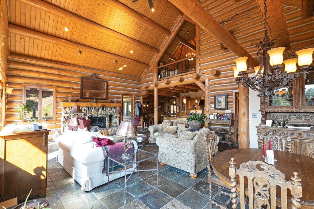 Philipsburg, Montana, 59858, United States, 3 Bedrooms Bedrooms, ,3.5 BathroomsBathrooms,Residential,Forsale,1986967