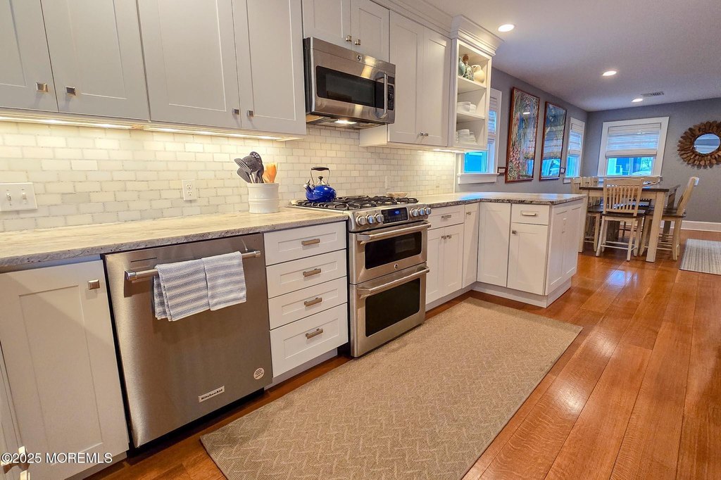 Lavallette, New Jersey, 08735, United States, 5 Bedrooms Bedrooms, ,3 BathroomsBathrooms,Residential,Forsale,1936816