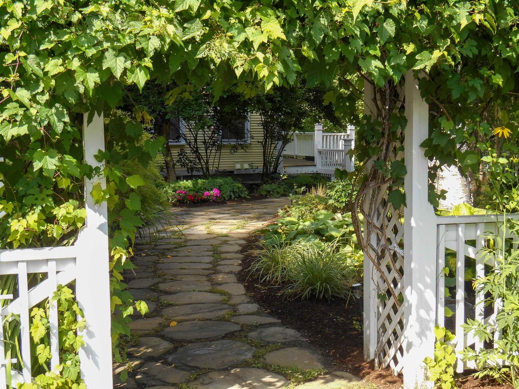 Woodstock, Vermont, 05091, United States, 4 Bedrooms Bedrooms, ,3 BathroomsBathrooms,Residential,Forsale,2004850