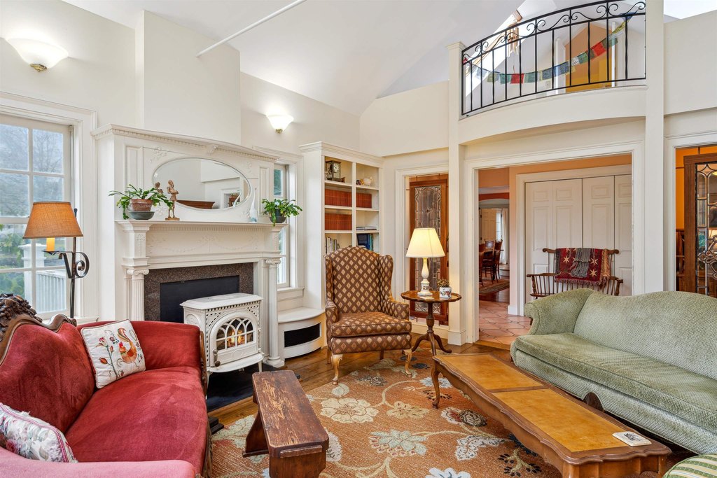 Woodstock, Vermont, 05091, United States, 4 Bedrooms Bedrooms, ,3 BathroomsBathrooms,Residential,Forsale,2004850