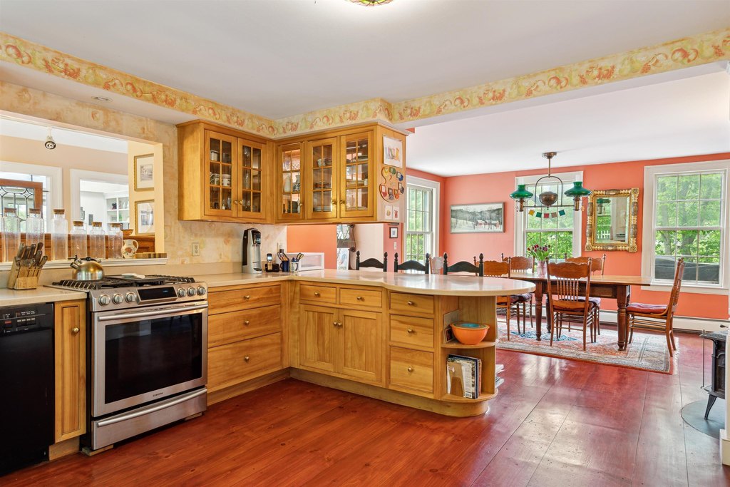 Woodstock, Vermont, 05091, United States, 4 Bedrooms Bedrooms, ,3 BathroomsBathrooms,Residential,Forsale,2004850