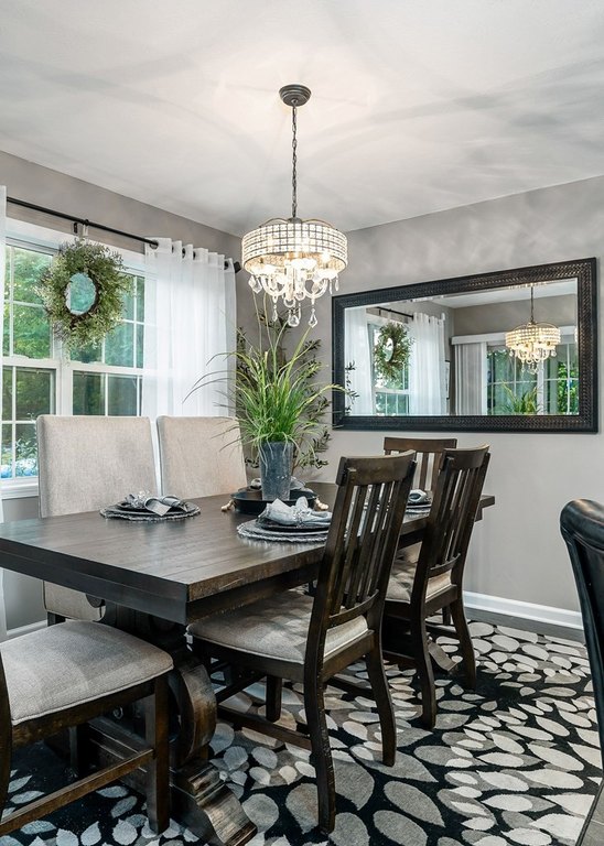 Byrdstown, Tennessee, 38549, United States, 4 Bedrooms Bedrooms, ,3.5 BathroomsBathrooms,Residential,Forsale,1953801