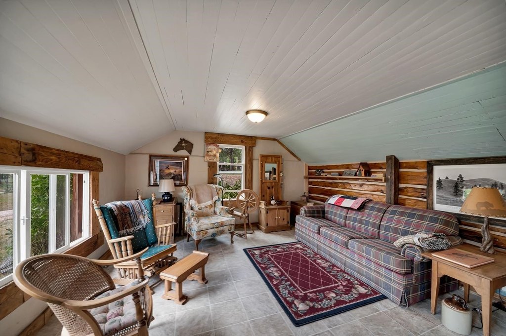 Custer, South Dakota, 57730, United States, 3 Bedrooms Bedrooms, ,2 BathroomsBathrooms,Residential,Forsale,1946253