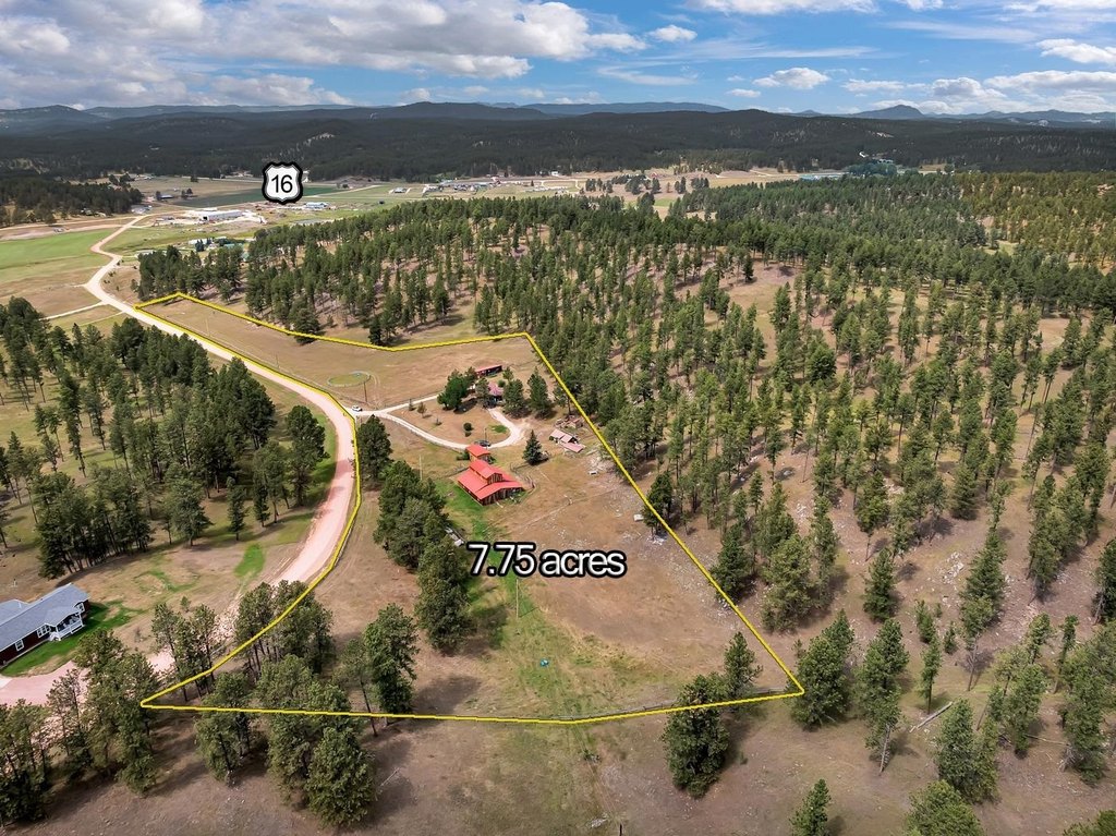 Custer, South Dakota, 57730, United States, 3 Bedrooms Bedrooms, ,2 BathroomsBathrooms,Residential,Forsale,1946253