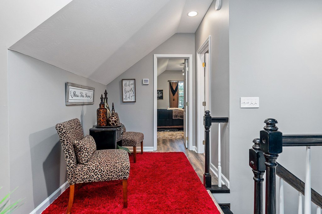 Byrdstown, Tennessee, 38549, United States, 4 Bedrooms Bedrooms, ,3.5 BathroomsBathrooms,Residential,Forsale,1953801