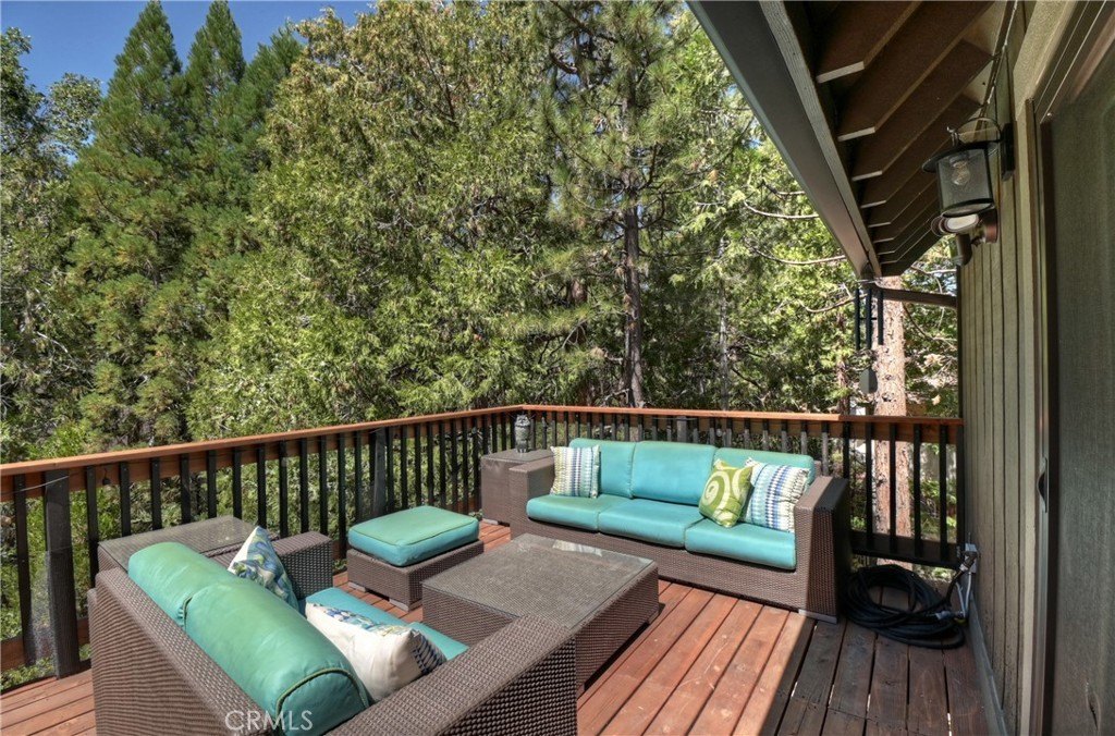 Lake Arrowhead, California, 92352, United States, 3 Bedrooms Bedrooms, ,2.5 BathroomsBathrooms,Residential,Forsale,1953307