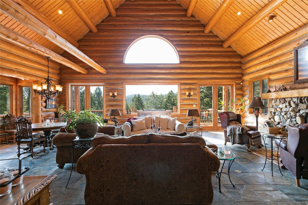 Philipsburg, Montana, 59858, United States, 3 Bedrooms Bedrooms, ,3.5 BathroomsBathrooms,Residential,Forsale,1986967