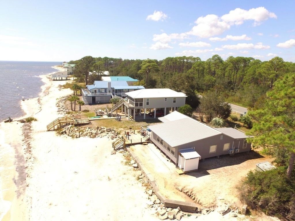 Carrabelle, Florida, 32322, United States, 4 Bedrooms Bedrooms, ,2 BathroomsBathrooms,Residential,Forsale,1926818