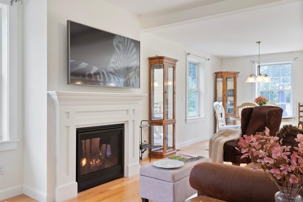 North Hampton, New Hampshire, 03862, United States, 3 Bedrooms Bedrooms, ,2.5 BathroomsBathrooms,Residential,Forsale,1952899