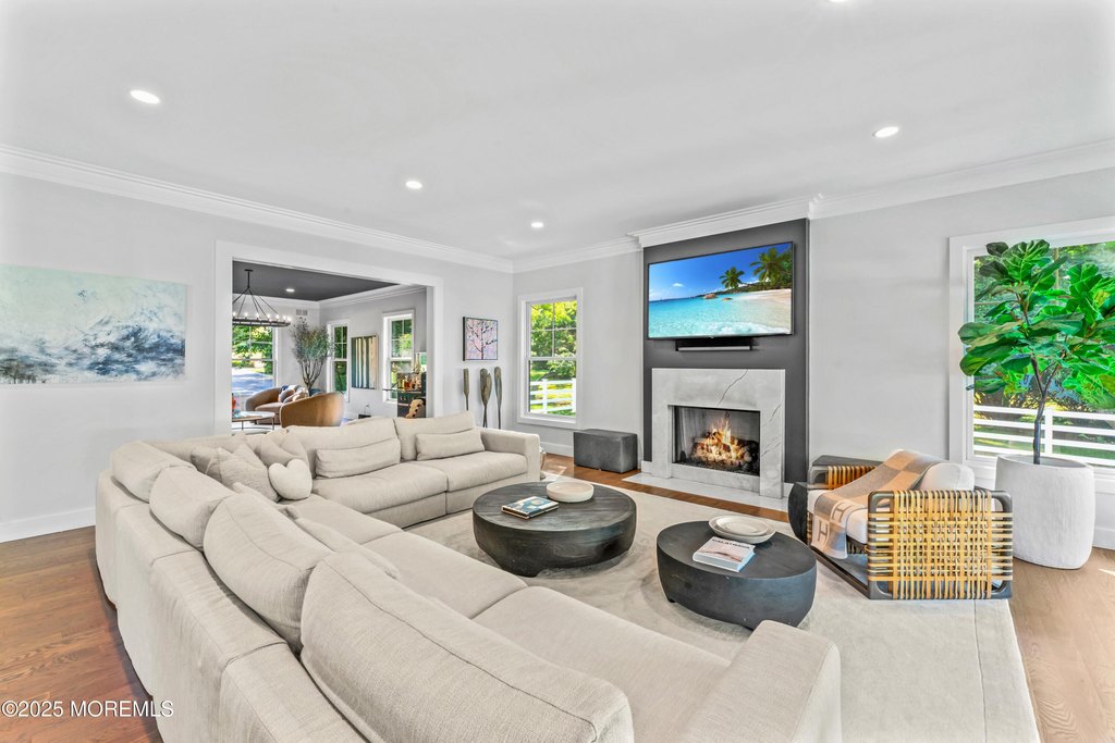 Rumson, New Jersey, 07760, United States, 6 Bedrooms Bedrooms, ,8.5 BathroomsBathrooms,Residential,Forsale,1936806