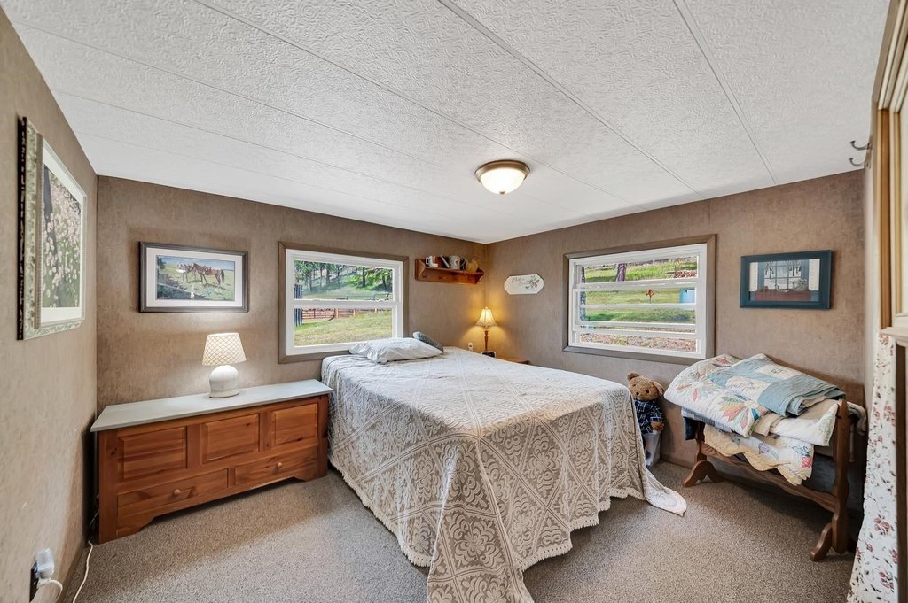 Custer, South Dakota, 57730, United States, 3 Bedrooms Bedrooms, ,2 BathroomsBathrooms,Residential,Forsale,1946253