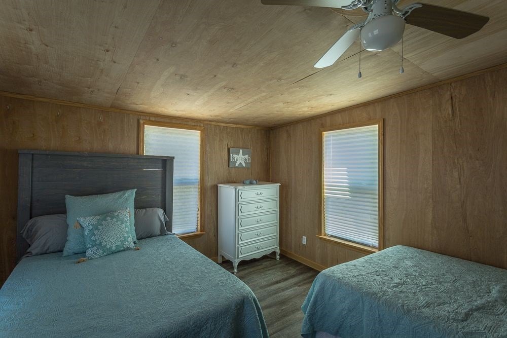 Carrabelle, Florida, 32322, United States, 4 Bedrooms Bedrooms, ,2 BathroomsBathrooms,Residential,Forsale,1926818