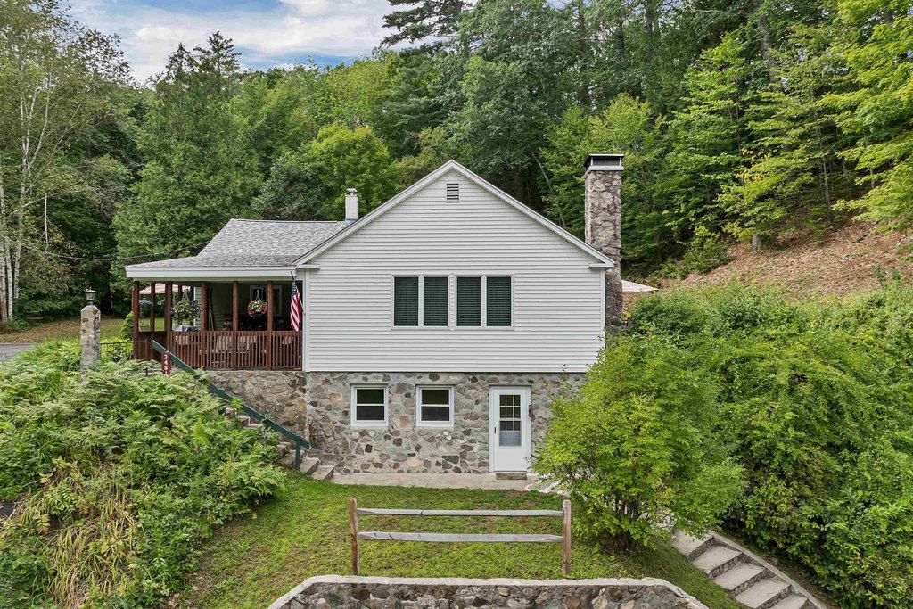 Thornton, New Hampshire, 03285, United States, 3 Bedrooms Bedrooms, ,2.5 BathroomsBathrooms,Residential,Forsale,1952885