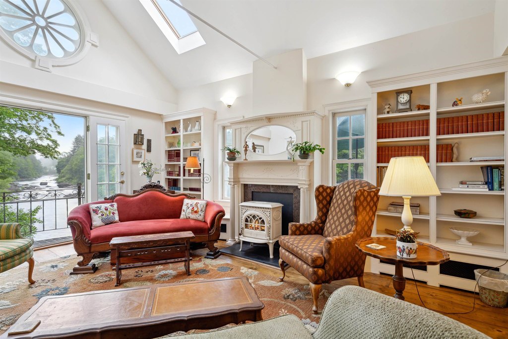 Woodstock, Vermont, 05091, United States, 4 Bedrooms Bedrooms, ,3 BathroomsBathrooms,Residential,Forsale,2004850