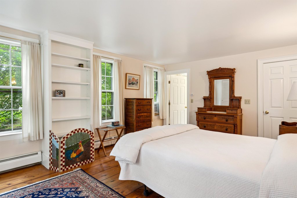 Woodstock, Vermont, 05091, United States, 4 Bedrooms Bedrooms, ,3 BathroomsBathrooms,Residential,Forsale,2004850