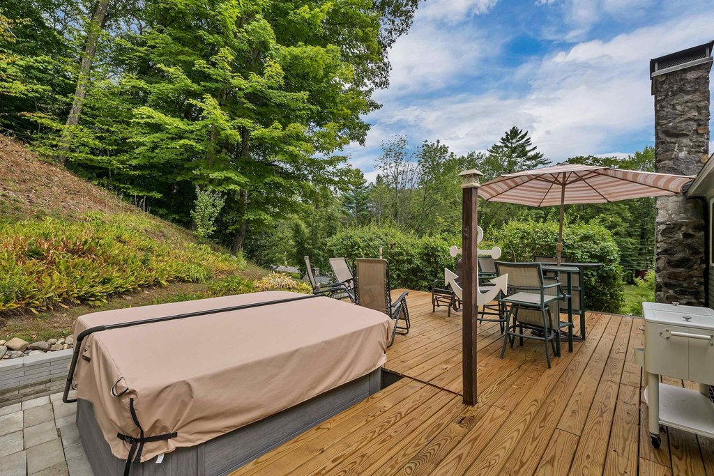 Thornton, New Hampshire, 03285, United States, 3 Bedrooms Bedrooms, ,2.5 BathroomsBathrooms,Residential,Forsale,1952885