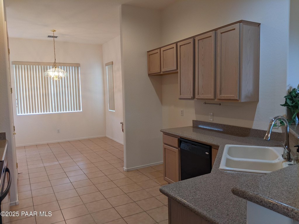 Prescott Valley, Arizona, 86314, United States, 3 Bedrooms Bedrooms, ,2 BathroomsBathrooms,Residential,Forsale,1968223