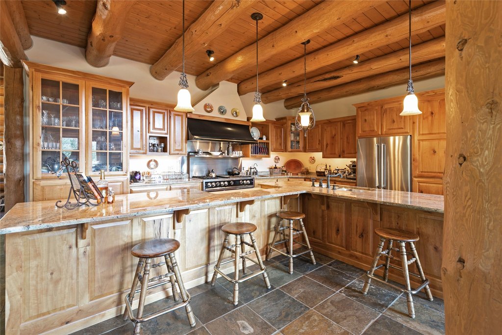 Philipsburg, Montana, 59858, United States, 3 Bedrooms Bedrooms, ,3.5 BathroomsBathrooms,Residential,Forsale,1986967