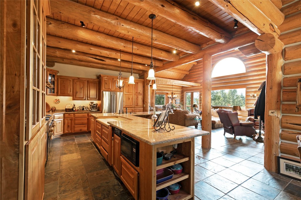 Philipsburg, Montana, 59858, United States, 3 Bedrooms Bedrooms, ,3.5 BathroomsBathrooms,Residential,Forsale,1986967