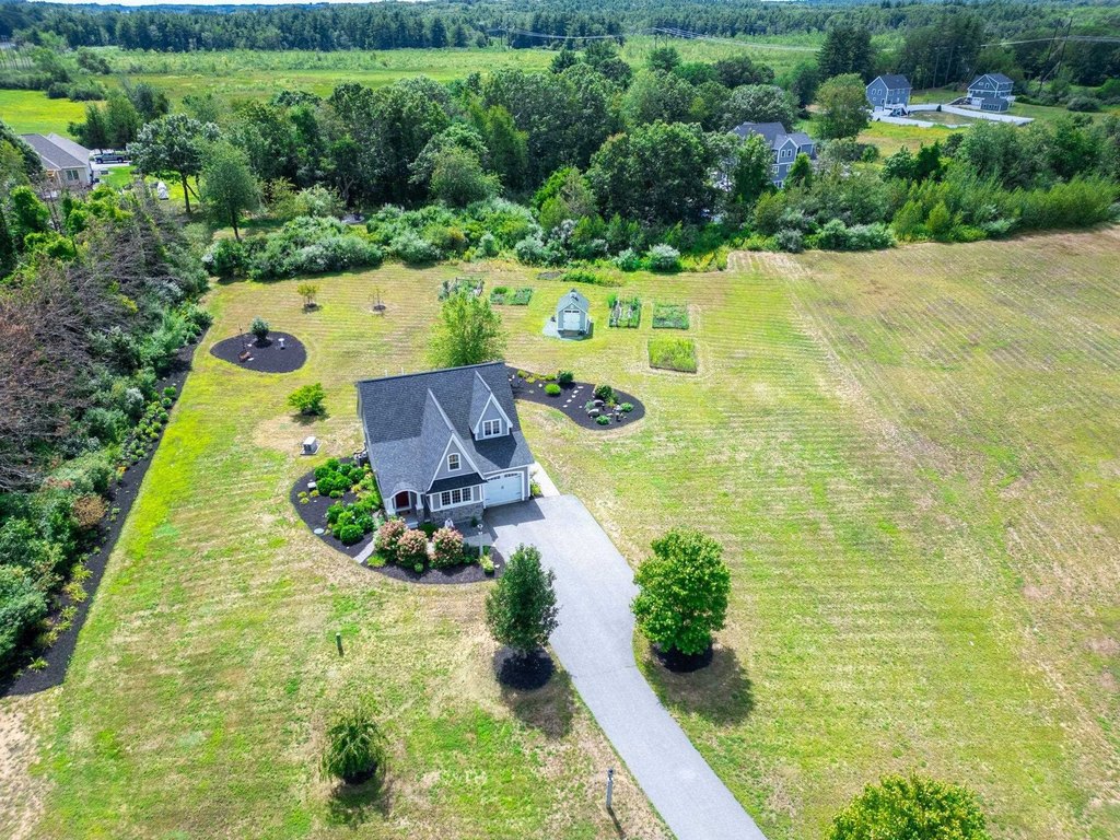 North Hampton, New Hampshire, 03862, United States, 3 Bedrooms Bedrooms, ,2.5 BathroomsBathrooms,Residential,Forsale,1952899
