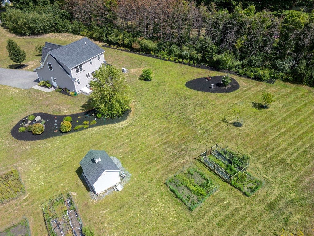 North Hampton, New Hampshire, 03862, United States, 3 Bedrooms Bedrooms, ,2.5 BathroomsBathrooms,Residential,Forsale,1952899