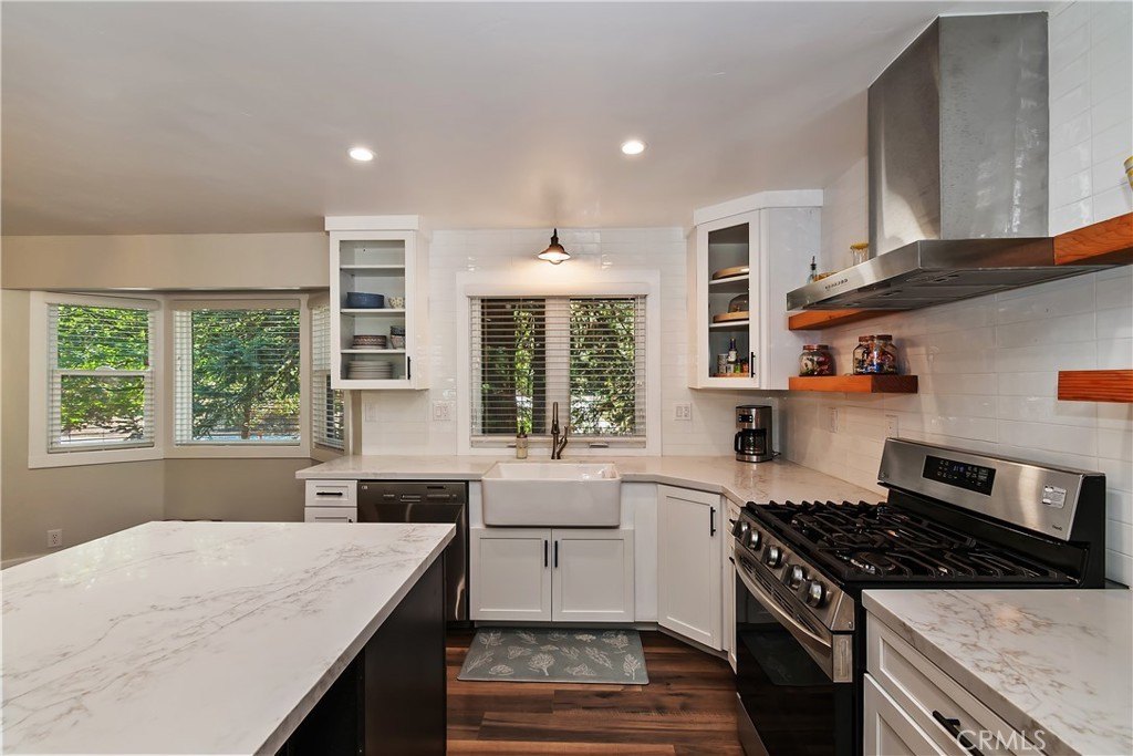 Lake Arrowhead, California, 92352, United States, 3 Bedrooms Bedrooms, ,2.5 BathroomsBathrooms,Residential,Forsale,1953307