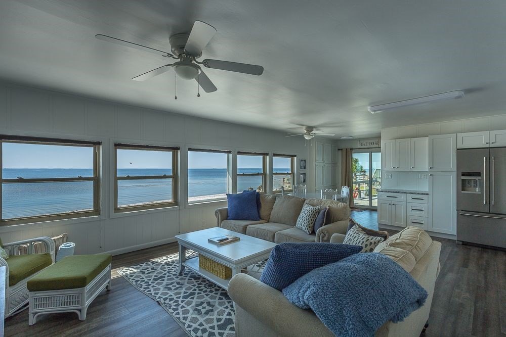 Carrabelle, Florida, 32322, United States, 4 Bedrooms Bedrooms, ,2 BathroomsBathrooms,Residential,Forsale,1926818