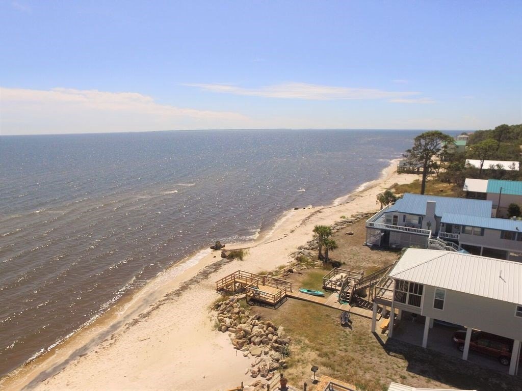 Carrabelle, Florida, 32322, United States, 4 Bedrooms Bedrooms, ,2 BathroomsBathrooms,Residential,Forsale,1926818