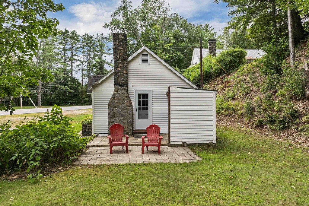 Thornton, New Hampshire, 03285, United States, 3 Bedrooms Bedrooms, ,2.5 BathroomsBathrooms,Residential,Forsale,1952885