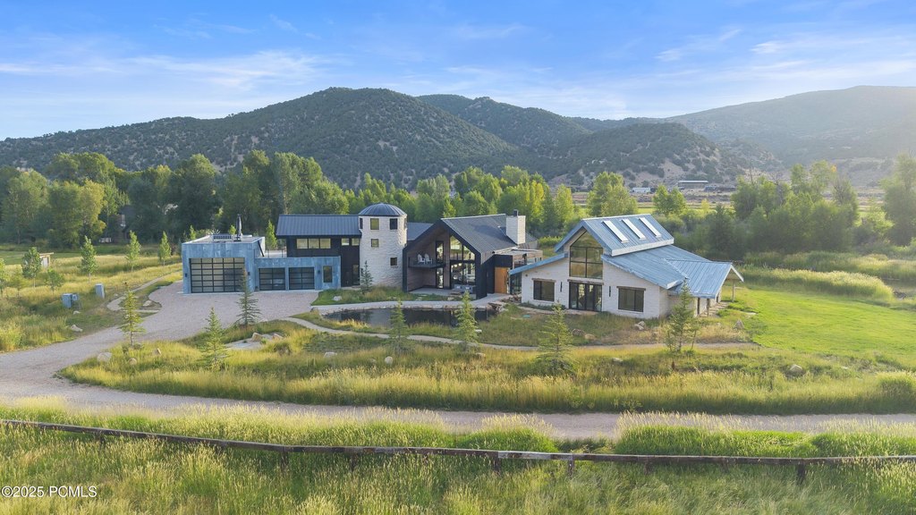 Peoa, Utah, 84061, United States, 5 Bedrooms Bedrooms, ,5.5 BathroomsBathrooms,Residential,Forsale,2004726