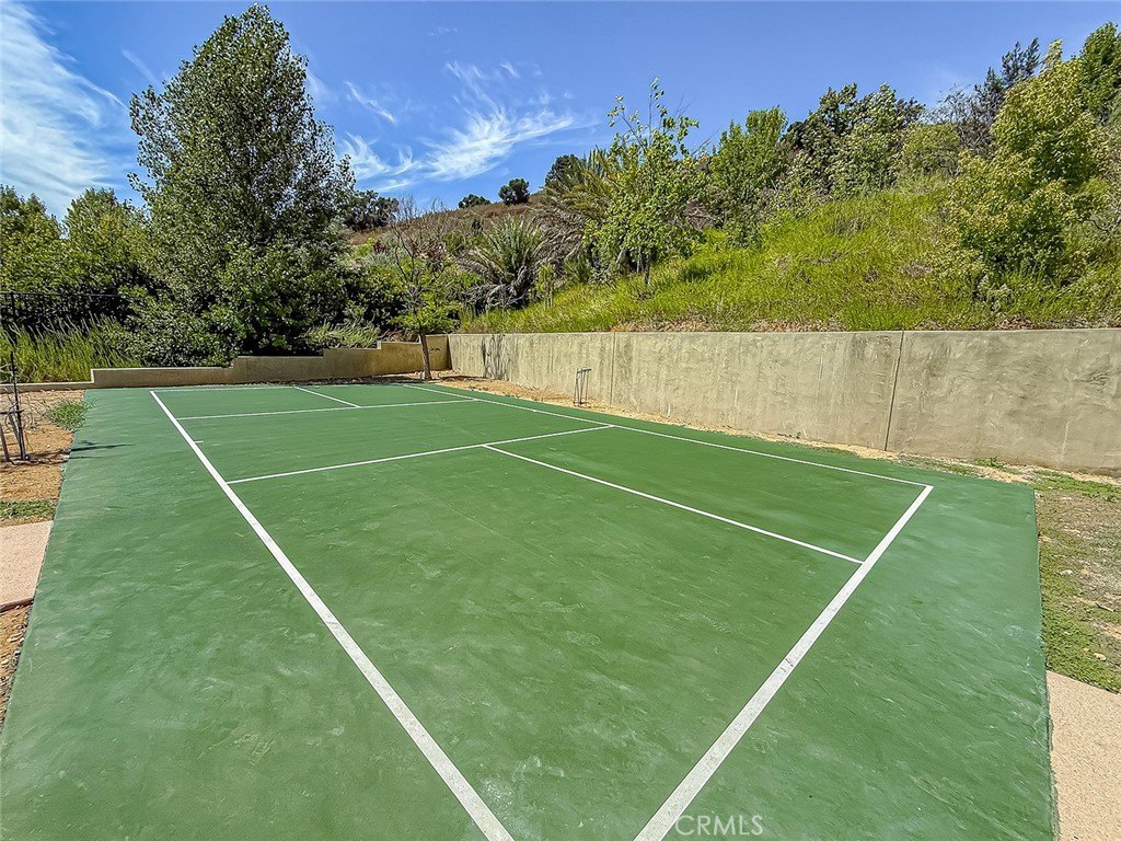 Agoura Hills, California, 91301, United States, 7 Bedrooms Bedrooms, ,7.5 BathroomsBathrooms,Residential,Forsale,2004531