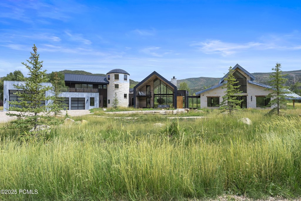 Peoa, Utah, 84061, United States, 5 Bedrooms Bedrooms, ,5.5 BathroomsBathrooms,Residential,Forsale,2004726