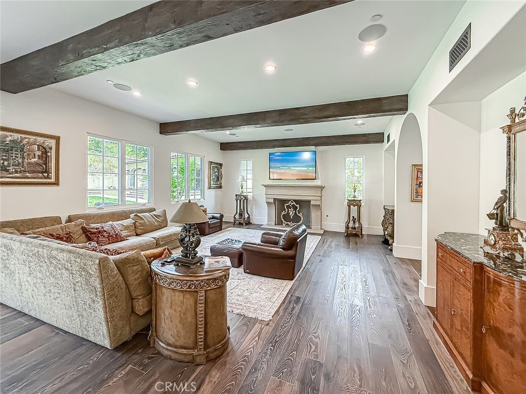 Agoura Hills, California, 91301, United States, 7 Bedrooms Bedrooms, ,7.5 BathroomsBathrooms,Residential,Forsale,2004531