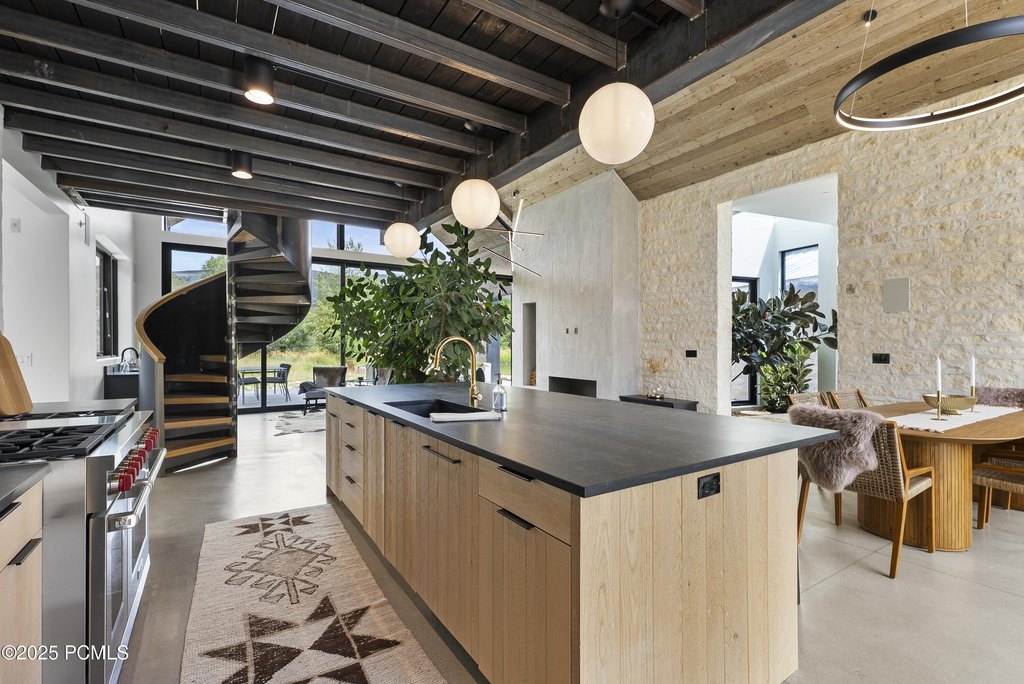 Peoa, Utah, 84061, United States, 5 Bedrooms Bedrooms, ,5.5 BathroomsBathrooms,Residential,Forsale,2004726