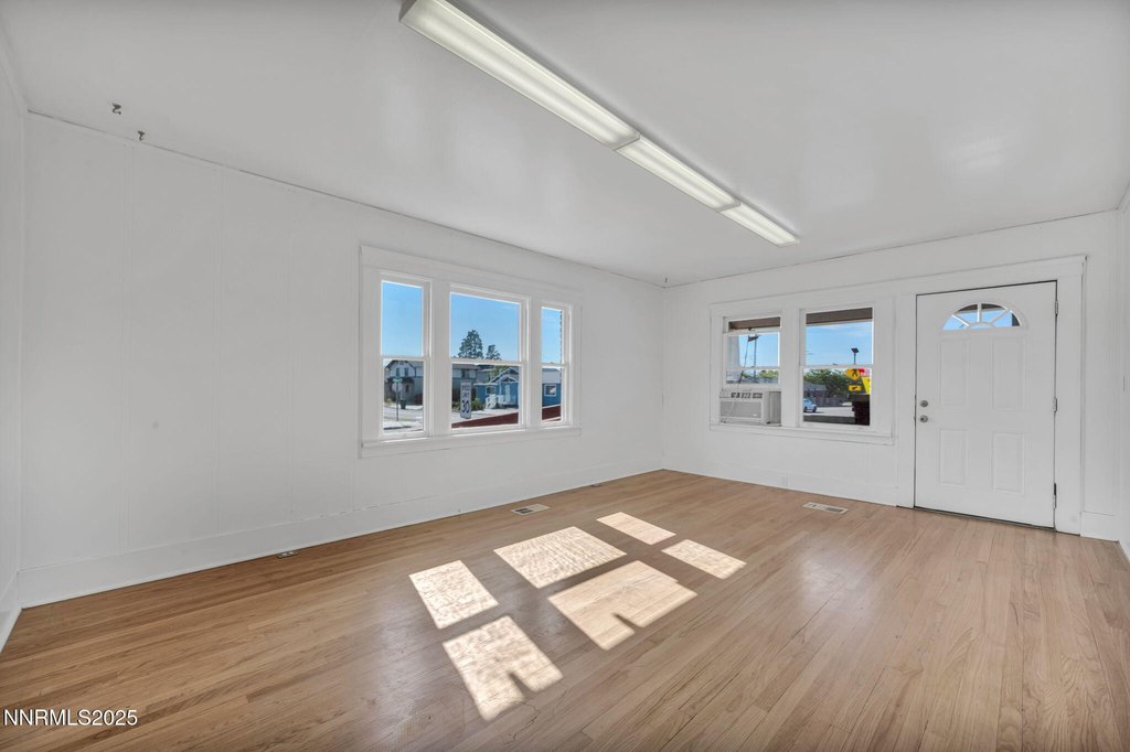 Reno, Nevada, 89502, United States, ,Residential,Forsale,1936794