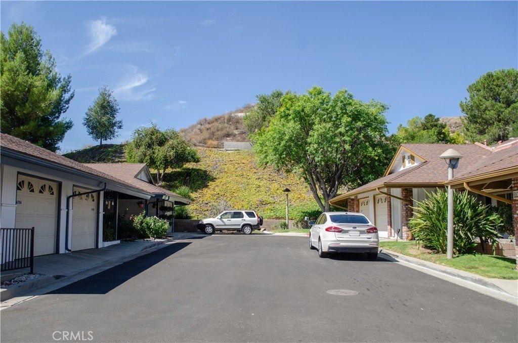 Newhall, California, 91321, United States, 2 Bedrooms Bedrooms, ,2 BathroomsBathrooms,Residential,Forsale,1946034
