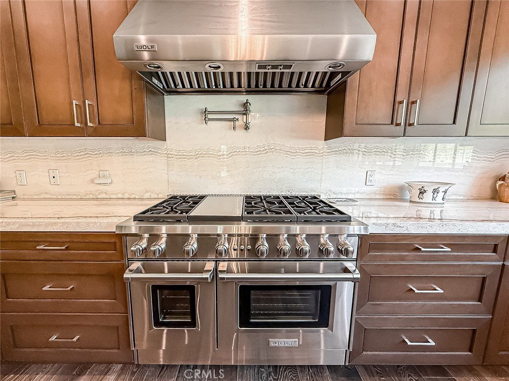 Agoura Hills, California, 91301, United States, 7 Bedrooms Bedrooms, ,7.5 BathroomsBathrooms,Residential,Forsale,2004531