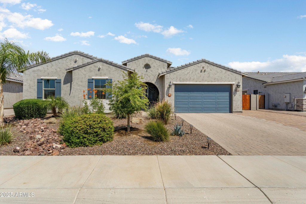 Goodyear, Arizona, 85395, United States, 4 Bedrooms Bedrooms, ,3 BathroomsBathrooms,Residential,Forsale,1971057