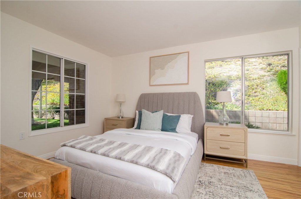 Newhall, California, 91321, United States, 2 Bedrooms Bedrooms, ,2 BathroomsBathrooms,Residential,Forsale,1946034