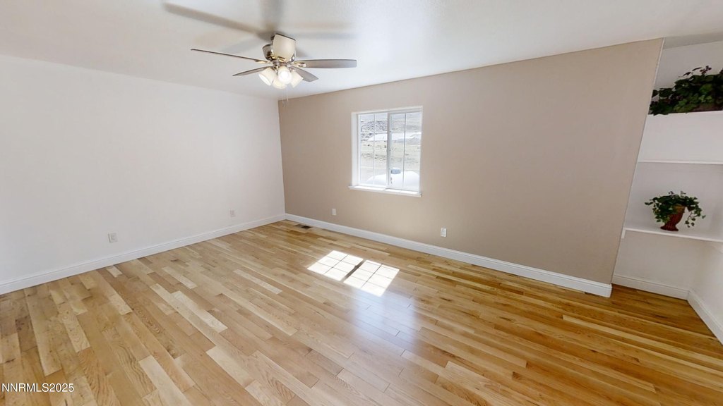 Sparks, Nevada, 89434, United States, 4 Bedrooms Bedrooms, ,4 BathroomsBathrooms,Residential,Forsale,1936731